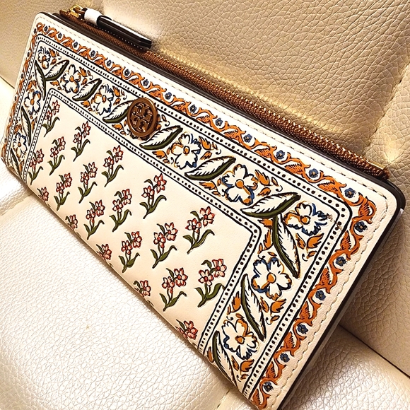 NWT ~Tory Burch Walker Printed Leather Slim Wallet Beige Flower Ditsy Border - Picture 7 of 16